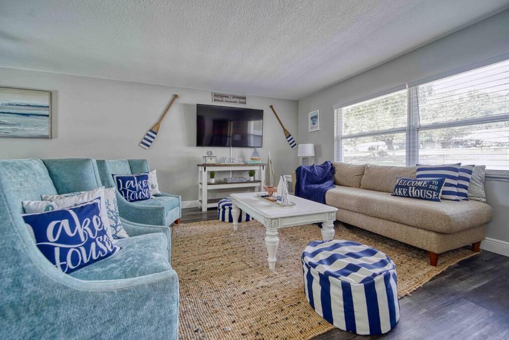 Stylish Lake Home With Huge Pool, Arcade With Ps5,And Theater Just 5 Min From Legoland Winter Haven Luaran gambar