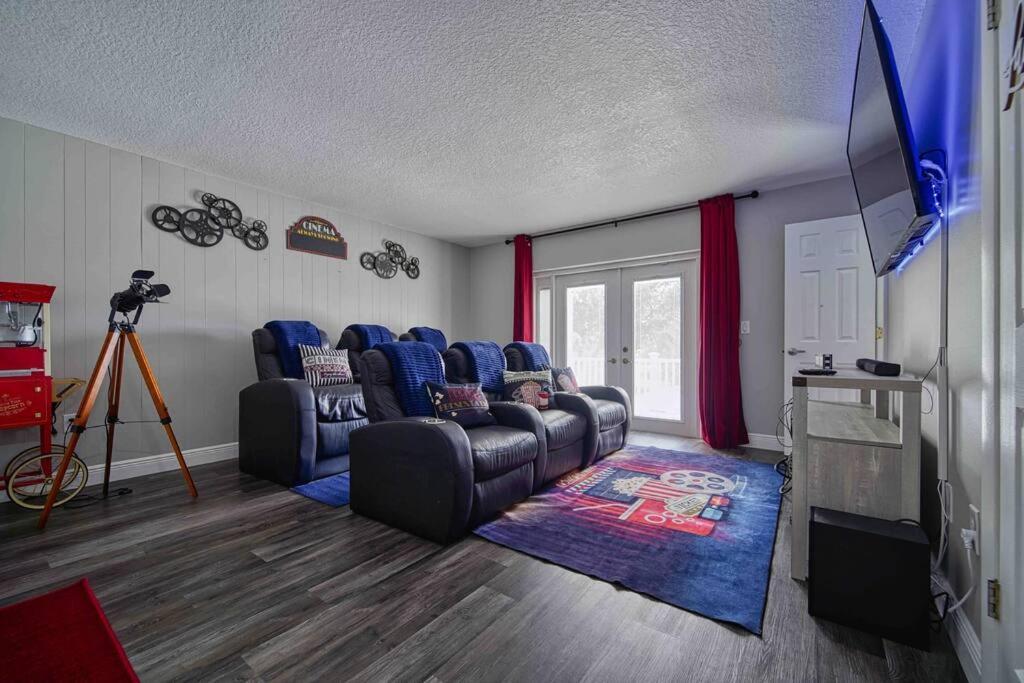 Stylish Lake Home With Huge Pool, Arcade With Ps5,And Theater Just 5 Min From Legoland Winter Haven Luaran gambar