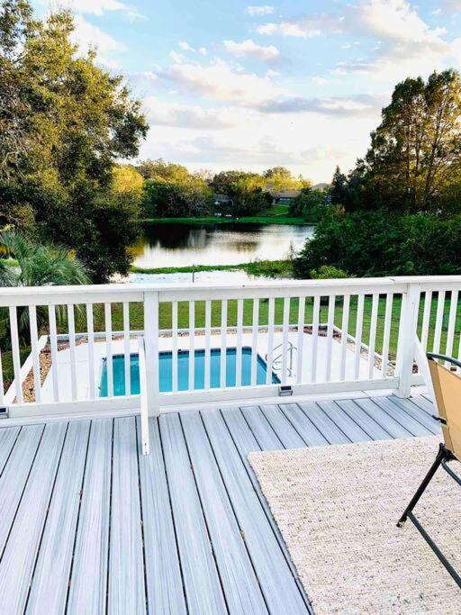 Stylish Lake Home With Huge Pool, Arcade With Ps5,And Theater Just 5 Min From Legoland Winter Haven Luaran gambar