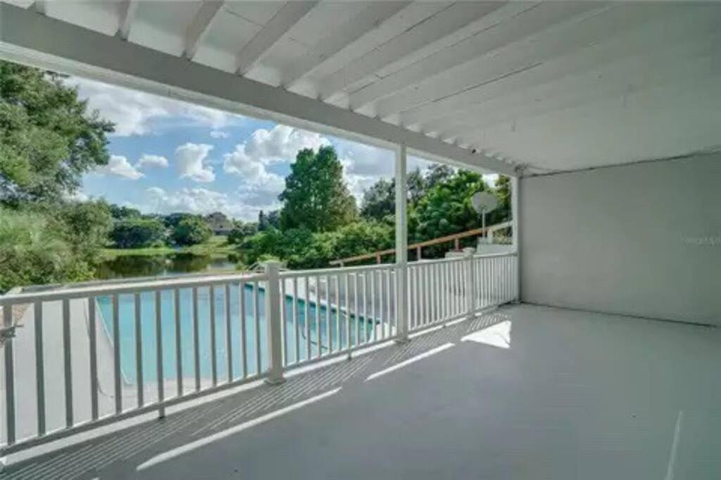 Stylish Lake Home With Huge Pool, Arcade With Ps5,And Theater Just 5 Min From Legoland Winter Haven Luaran gambar